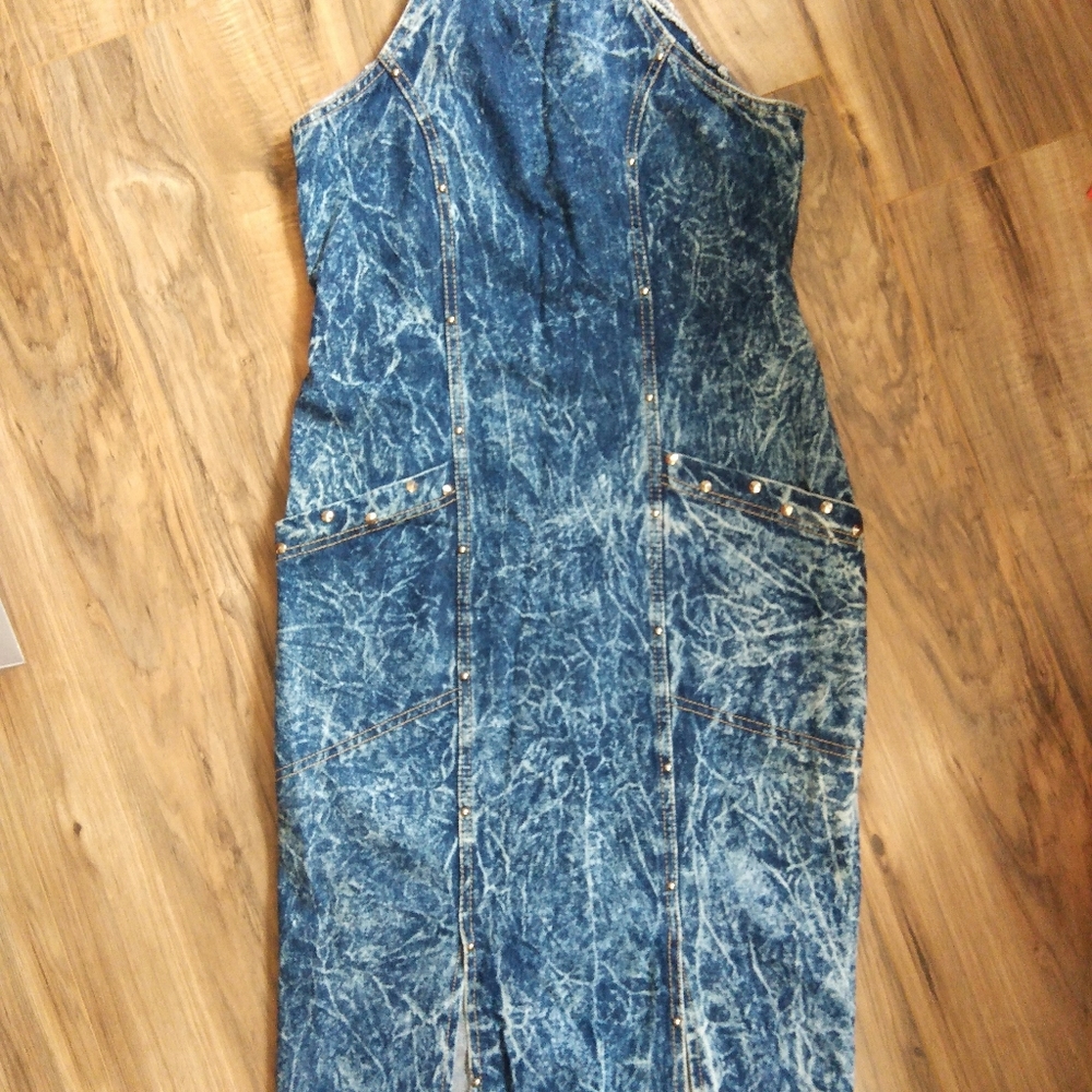 Vintage sleeveless dress